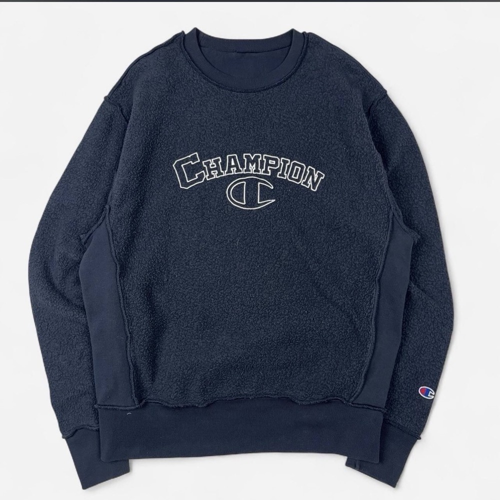 Champion x Urban Outfitters Exclusive Inside Out Reverse Weave Crewneck Navy